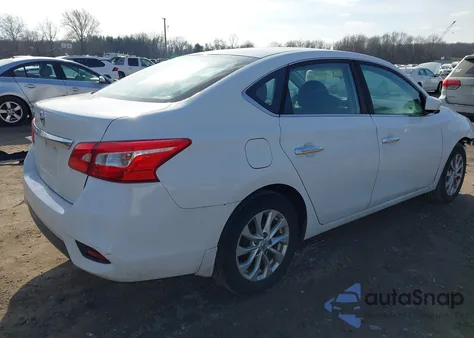 2017 Nissan Sentra S z USA, uszkodzony, nr VIN 3N1AB7AP2HY407129